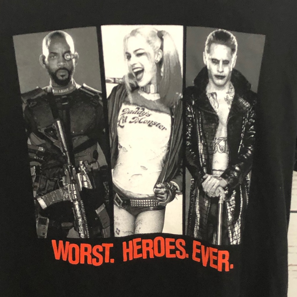 Suicide Squad t-shirt Harley Quinn - Picture 2 of 3